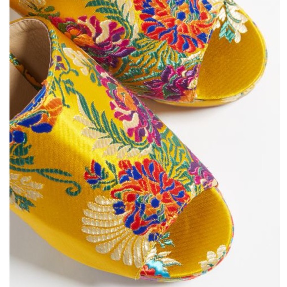 NWT! Asian Print satin gorgeous chunky Mules - Picture 3 of 6